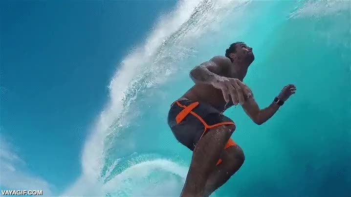 Ojalá pudiera surfear una ola como esta en mi vida, me conformaría con eso, solo una vez surfear,ola,tubo,perfecta,surfer,surf,envidia sana