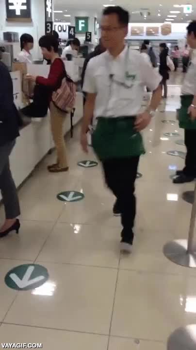 star wars,la gente lo flipa,r2-d2,funcional,a control remoto supongo