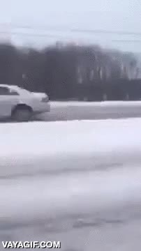 volver&aacute;n estas locuras,coche,correr,deslizar,puerta abierta,mucha velocidad