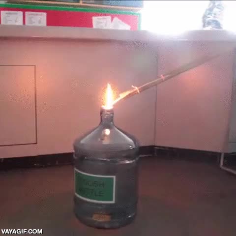 dura poco pero algo es algo,alcohol,garrafa,propulsor