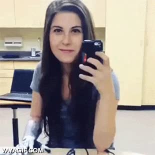 protesis,brazo,chica,saludar,dedos,mover,cyborg