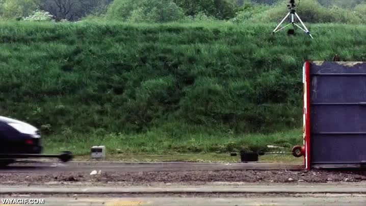 accidente,chocar,hecho trizas,ford acordeon,focus,test de accidente,crash test