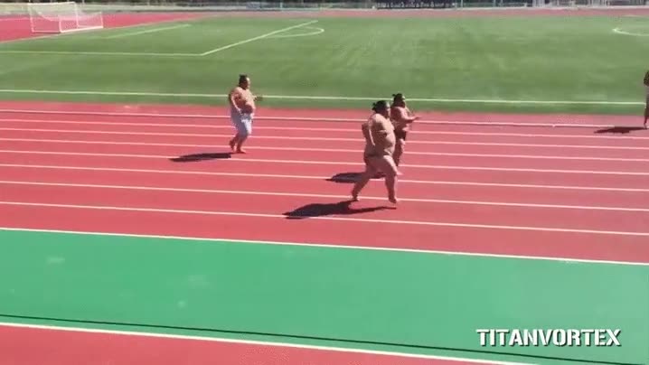 luchadores de sumo,carrera,correr,velocidad,poca broma con el del medio,el de abajo es sprinter