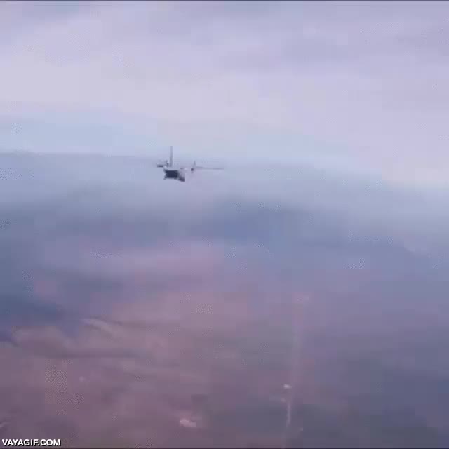 paraacidismo,flysuit,traje volador,volver,entrar,avion,montar