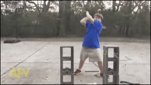 niño,flojo,karateka,con la rama parte un ladrillo