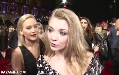 me he emocionado un poco,vaya dos bellezas,la dormer me pone al máximo,Natalie Dormer,Jennifer Lawrence