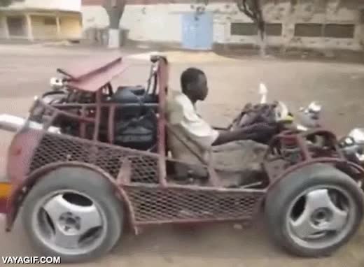 ingenio,dinero,coche,funciona bien por lo que parece,ingeniero,motor,mecanico