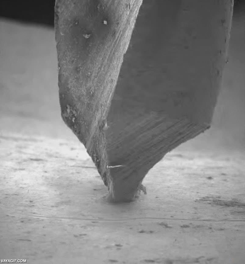 Enlace a Así es el proceso de taladrar visto desde muy cerca y a cámara lenta