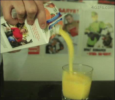 salpicar,verter,zumo,naranja,vaso,tetrabrick,al reves,tan facil como eso