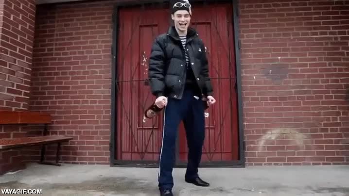rusos,ruso,baile muy loco,locura,no creo que sea energía natural,puesto hasta las cejas seguro