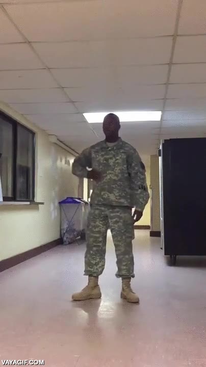 Robot dance,bailar,baile,soldado,ejercito,marine estadounidense,bailarin