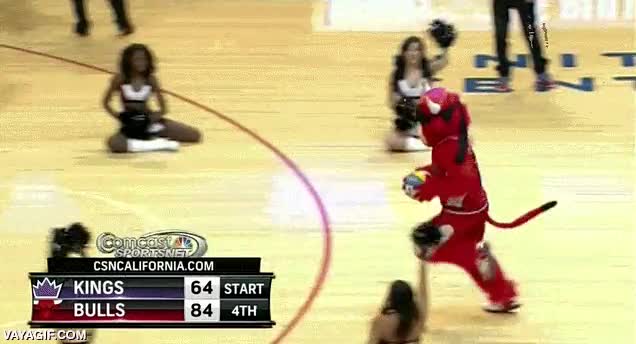 chicago bulls,kings,mascota,fail,se pasa de largo,tiene pinta de estar preparado,palomitas,vendedor