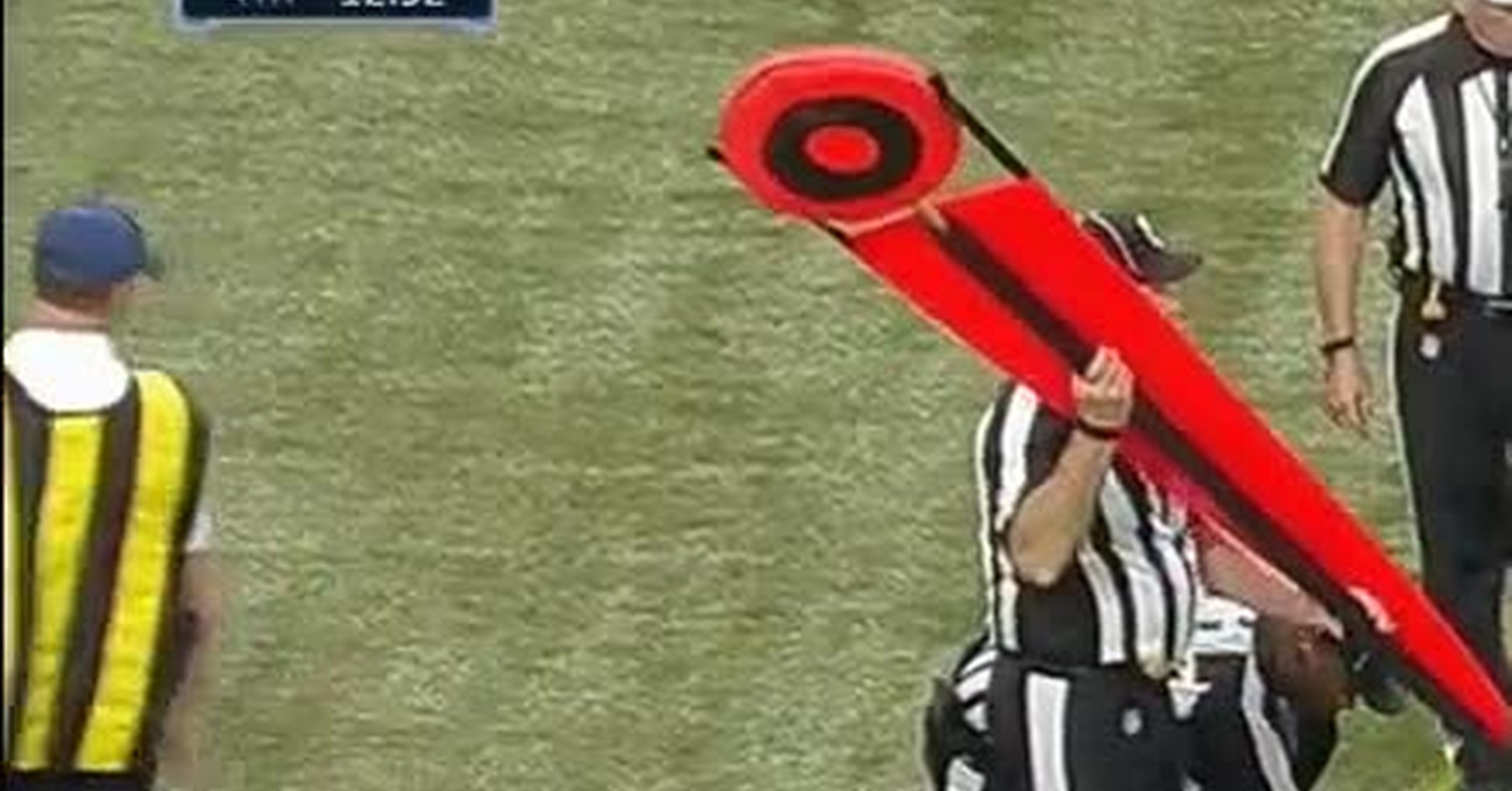 Cuanto Cobra Un Jugador De Fútbol Americano En España ¡Vaya GIF! / Cuando eres un gran jugador de fútbol americano, los