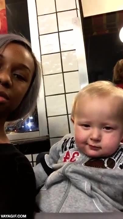 latin lover,casanovas,don juan,carita de pillin,mirar,chica