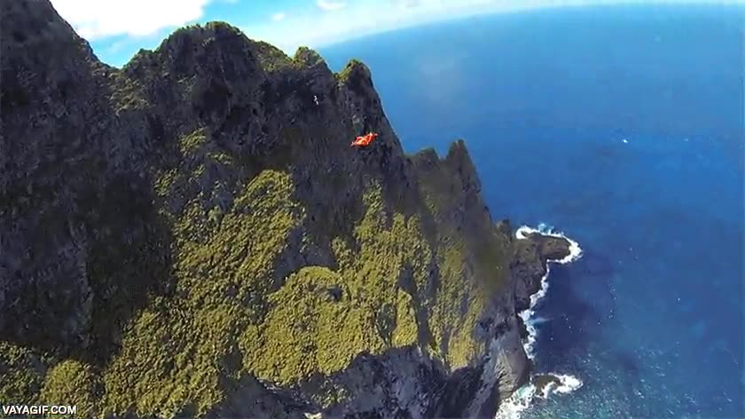 inhabitable,isla,monta&ntilde;a,roca,altura,pendiente,pe&ntilde;asco,flysuit,a vista de dron