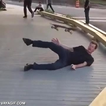 fail,caida,caer,high five,chocar los cinco,no acertar,a partir de ah&iacute; todo sale mal