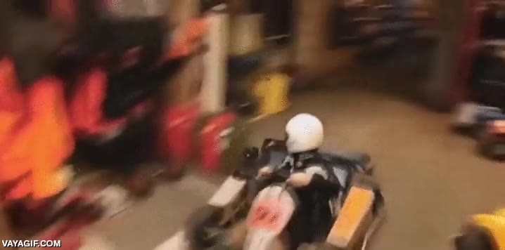 maestro,kart,karting,aparcar,180 grados,marcha atr&aacute;s