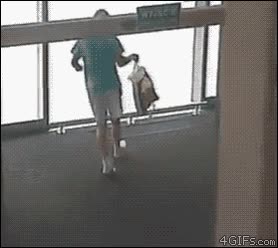 con todo el pedal,que vuelcas,ruso,al suelo,puerta automatica