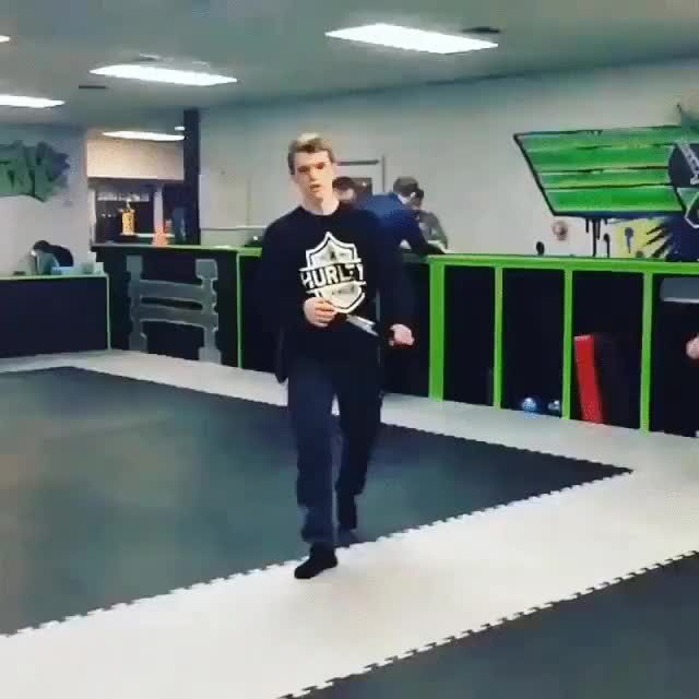 ninja,arma,voltereta,acrobacia,habilidad,artes marciales