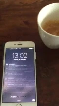 movil,famoso,telefono,notificaciones,iPhone,no dar abasto,imposible,as&iacute; es m&aacute;s f&aacute;cil entender que no contesten