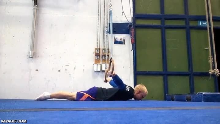entrenar,entrenamientos,anillas,gimnasta,gimnasia,mucha fuerza