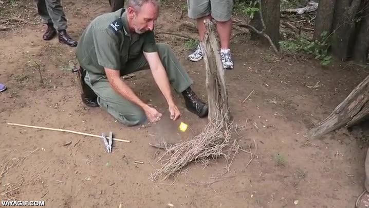 fuego,superviviente,la fricci&oacute;n es importante,a falta de cerillas