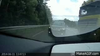 jugar,need for speed,videojuego,velocidad,esquivar camiones