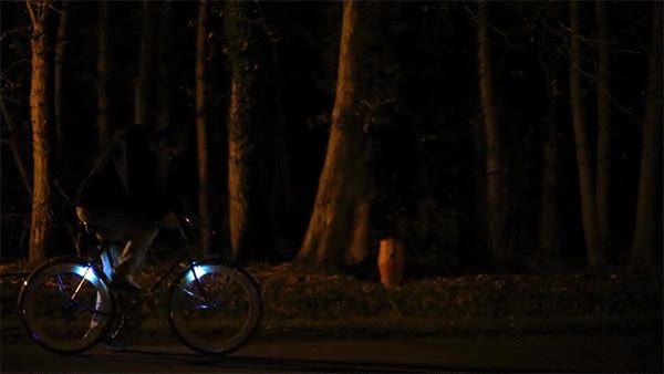 bicicleta,noche,el m&aacute;s chulo,barrio,leds