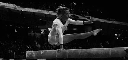 chicas,utilizan,lavabos p&uacute;blicos,piruetas