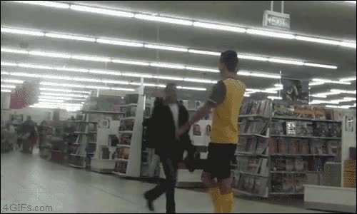 futbolistas,cuentistas,vida real,falta,supermercado
