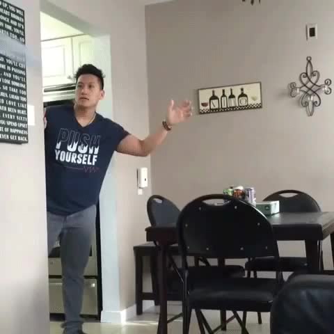 pasar,botella,agua,cari&ntilde;o