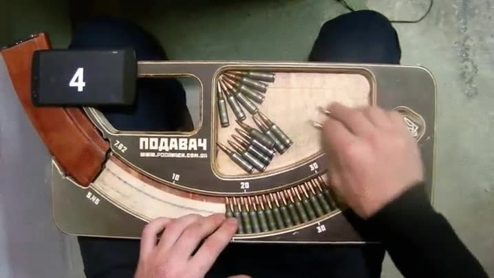 balas,cargar AK-47,segundos,r&aacute;pido