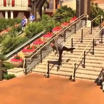 skate,salto,escaleraa,fail,ca&iacute;da,aparentar,da&ntilde;o