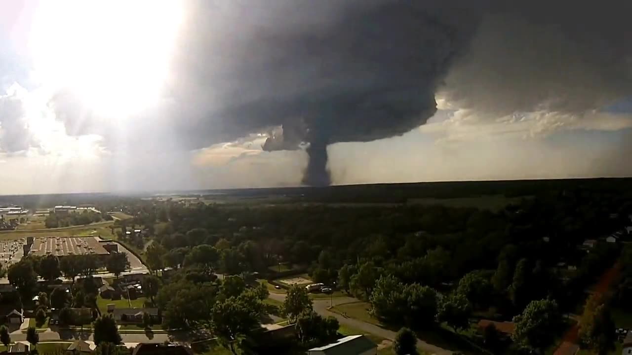 kansas,ciudad,d&iacute;a cualquiera,sol,apocalipsis