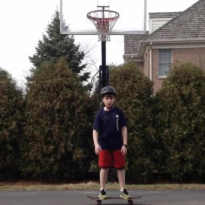 ni&ntilde;o,skate,canasta,tiro,fail,cabeza,casco