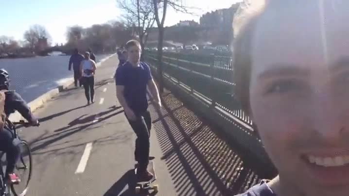 mal momento,c&aacute;mara,selfie,longboard,caer,ca&iacute;da,fail