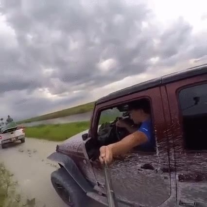 conducir,selfie,coche,fail,casi acaba mal