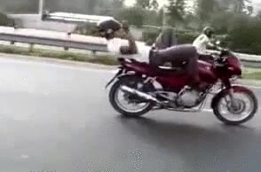 mandar,whatsapp,conducir,moto,tarea f&aacute;cil