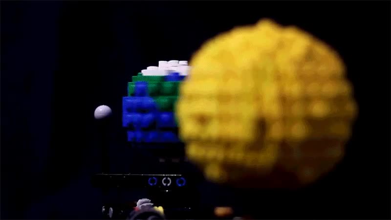 Tierra,sol,luna,representados,piezas,lego