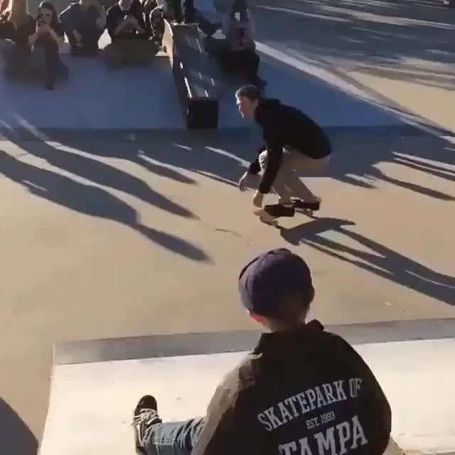 salto,skate,alucinante,bidones,habilidad