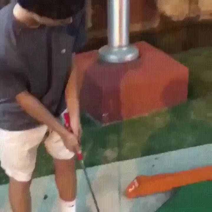 fallar,tiro,minigolf,agua,salto