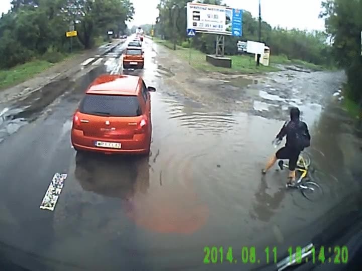 ciclista,d&iacute;a,horrible,pi&ntilde;azo