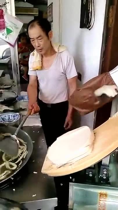 robot,cortando,tallarines,precisión