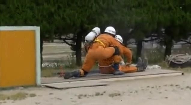 Enlace a Simulacro de rescate. Realmente son súper efectivos