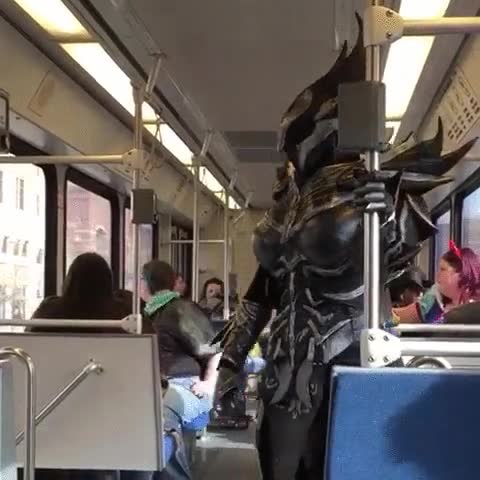 Enlace a Hasta los villanos necesitan ir en transporte público de vez en cuando