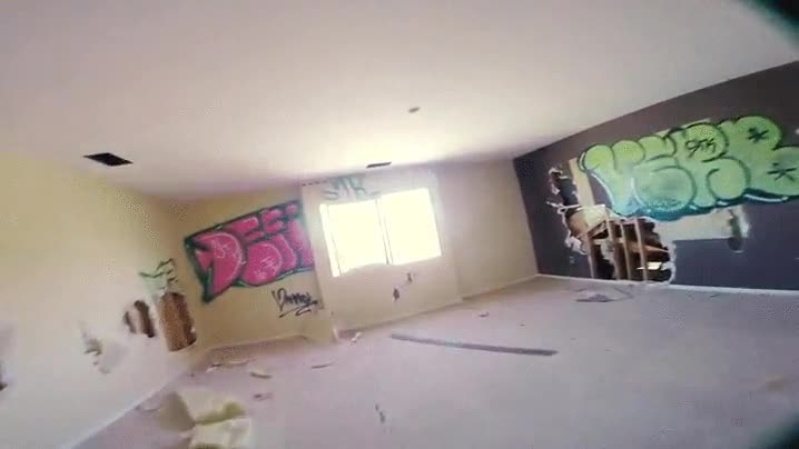 carrera,drones,casas,abandonadas