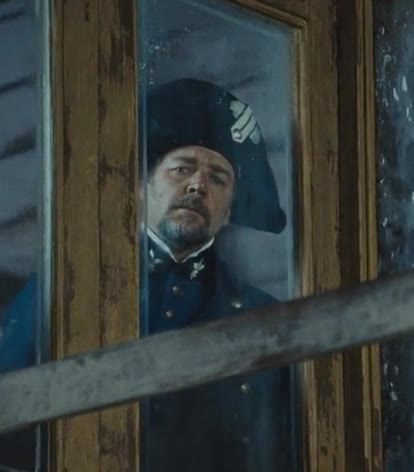 ver,novia,chico,ventana,Russell Crowe