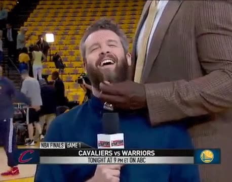 gigantes,resistir,acariciar,barba