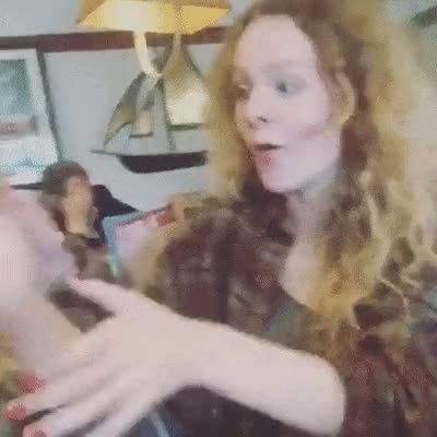 chocar,cinco,perdona,oops,manotazo