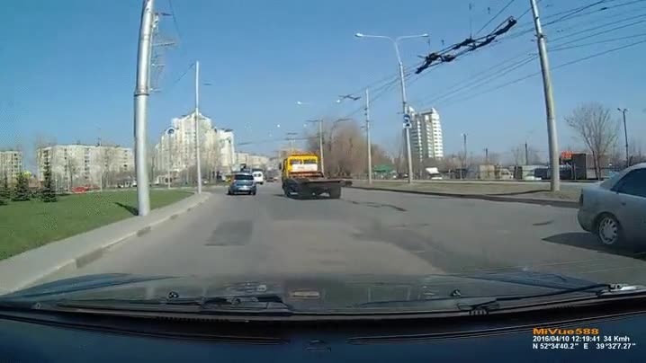 coche,remolque,caer,adios